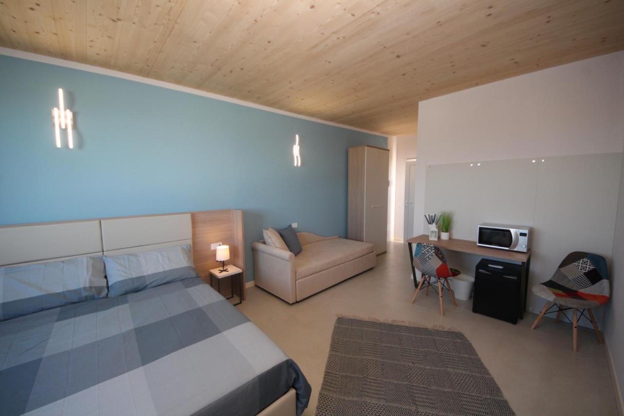 Ohana Holiday Rooms Розоліна-Маре Екстер'єр фото